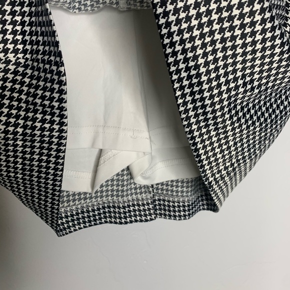 Izod Perform Black and White Houndstooth Print Golf Skort Size 8 - Picture 11 of 13